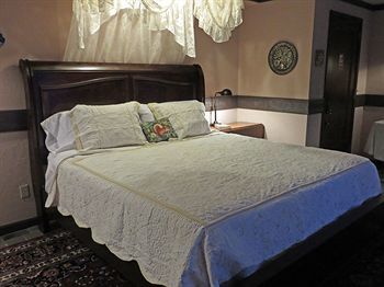 Stone Chalet B&B Inn And Event Center Ann Arbor Esterno foto