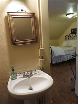 Stone Chalet B&B Inn And Event Center Ann Arbor Esterno foto